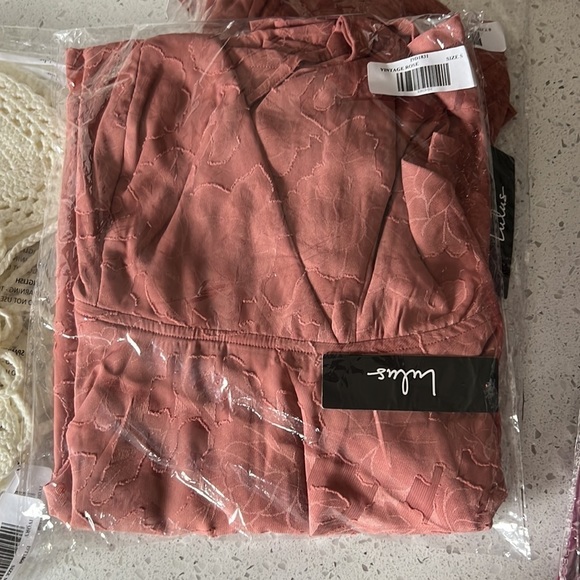 NWT Lulu’s Days of Beauty Vintage Rose Dress - Picture 6 of 6